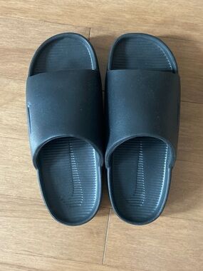 Nike calm slides M5/W6